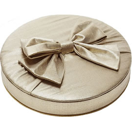 Charbonnel et Walker Large Gold Silk Bow 1kg & 3kg Couture Silk Chocolate Box